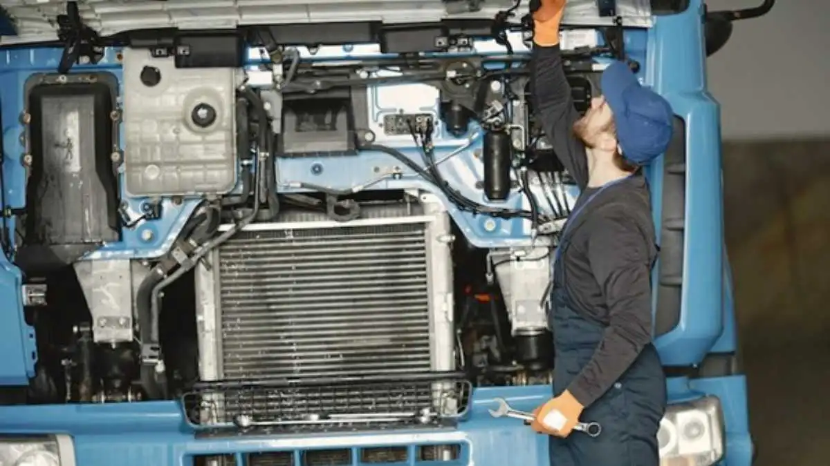 5 Truck Maintenance Tips That Can Prevent Truck Accidents