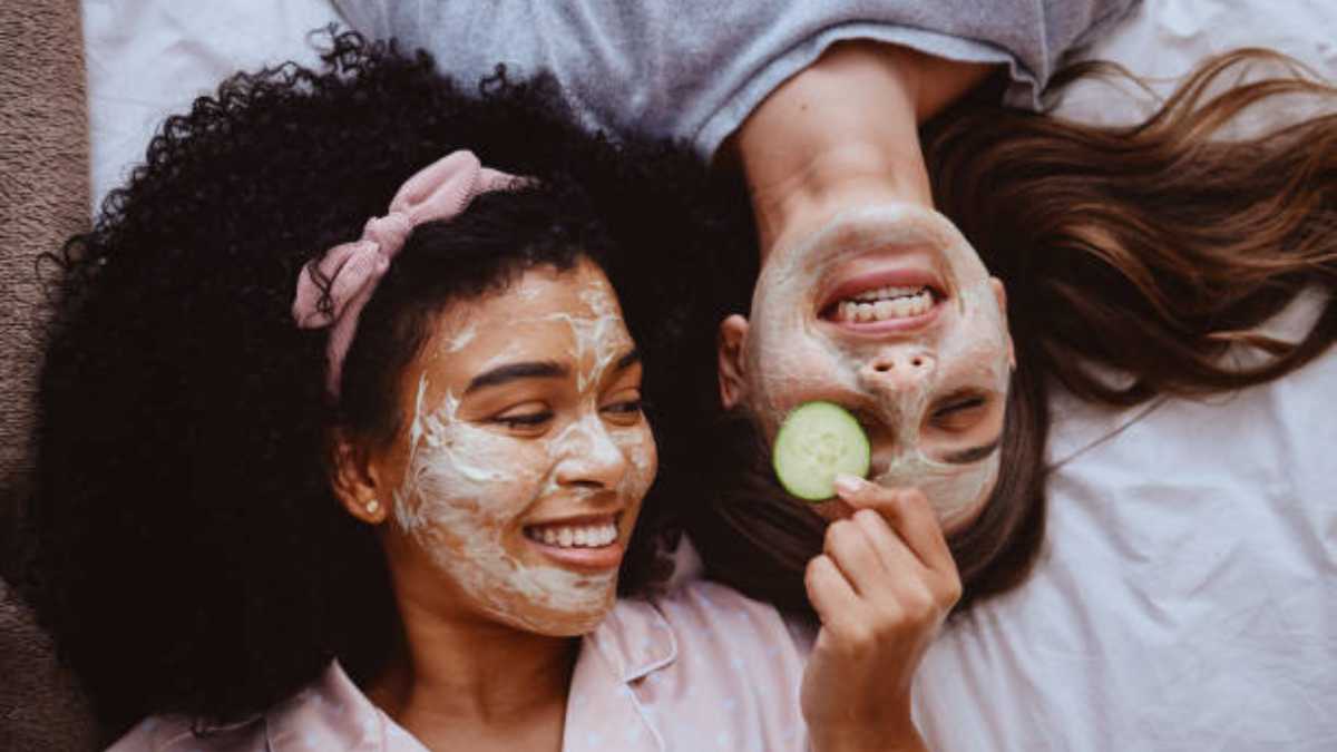 Facials vs. At-Home Skincare: What’s the Real Difference?