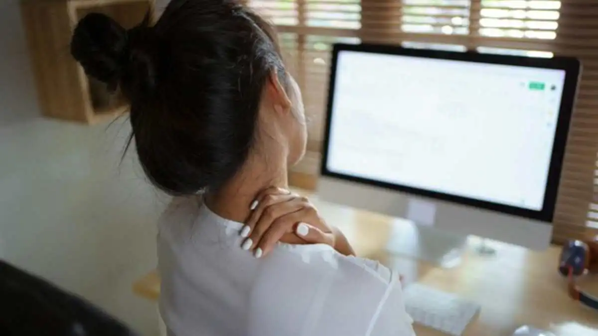Why More People Are Turning to Natural Therapies for Chronic Aches