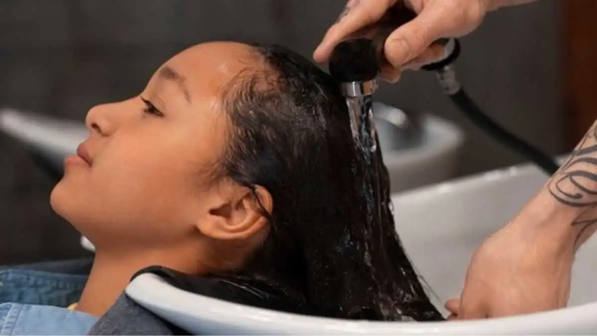 Can Chemical Relaxers Cause Hair Loss? How to Prevent Breakage with Relaxed Hair Extensions