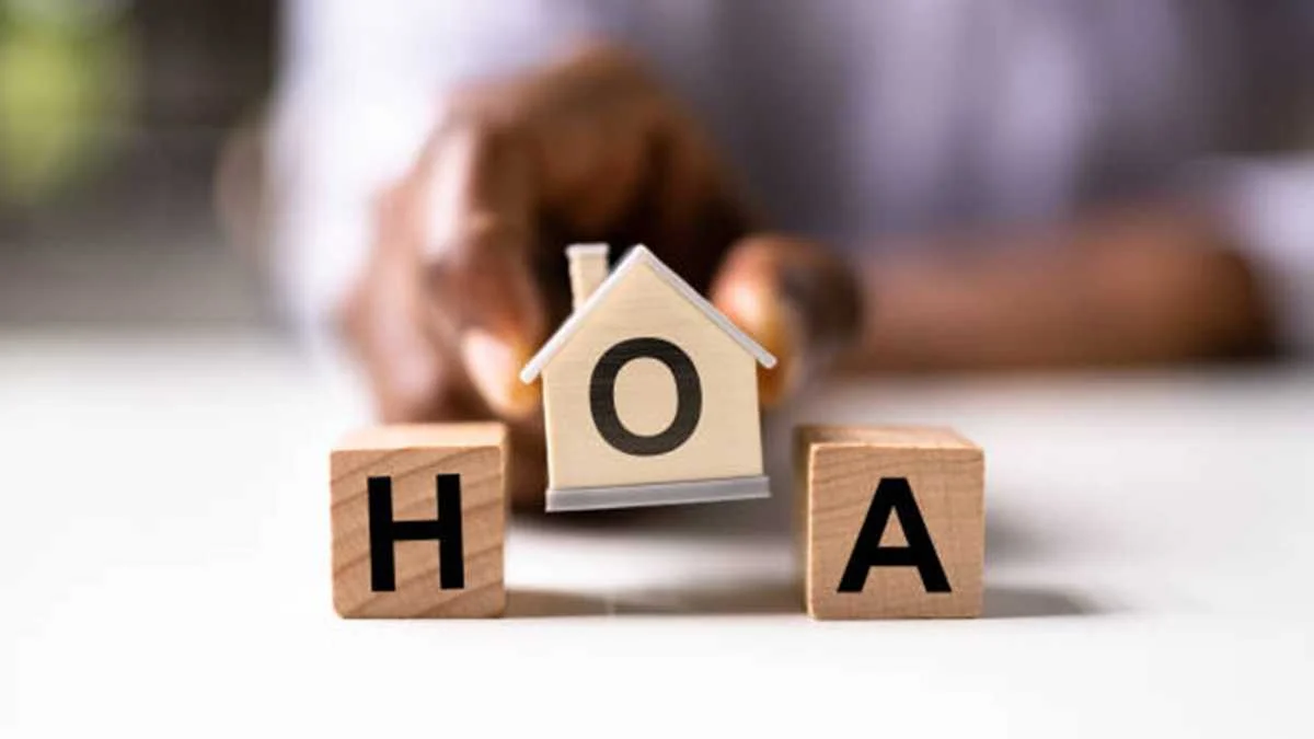 How Can HOAs Spot High-Risk Renters?