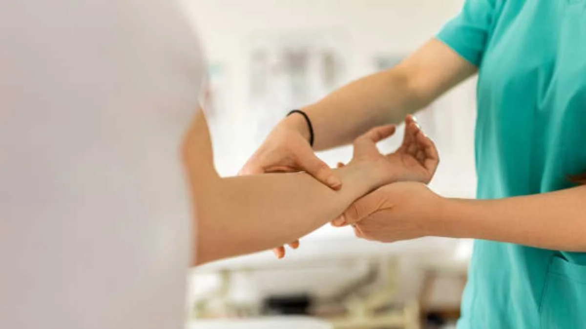 The Role of Physiotherapy in Treating Carpal Tunnel Syndrome