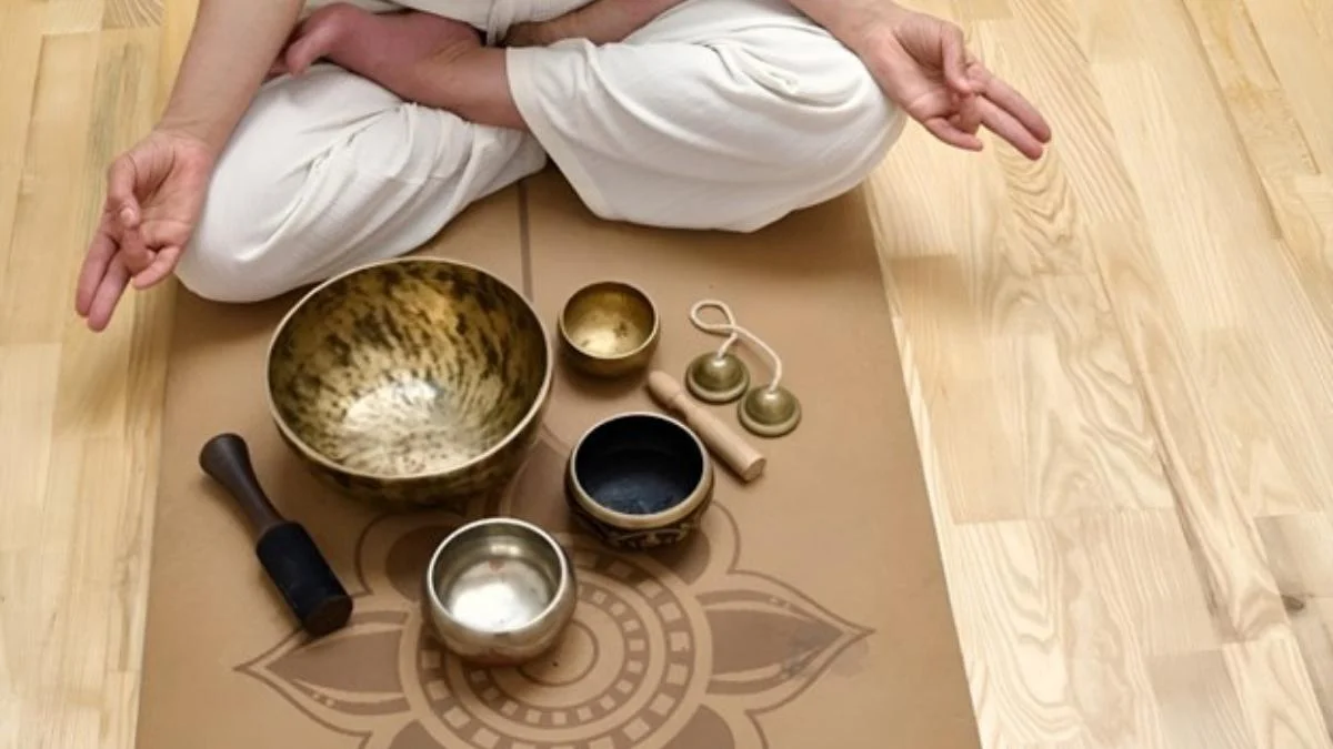 Singing Bowls and Yoga: A Perfect Blend for Deeper Meditation and Inner Healing
