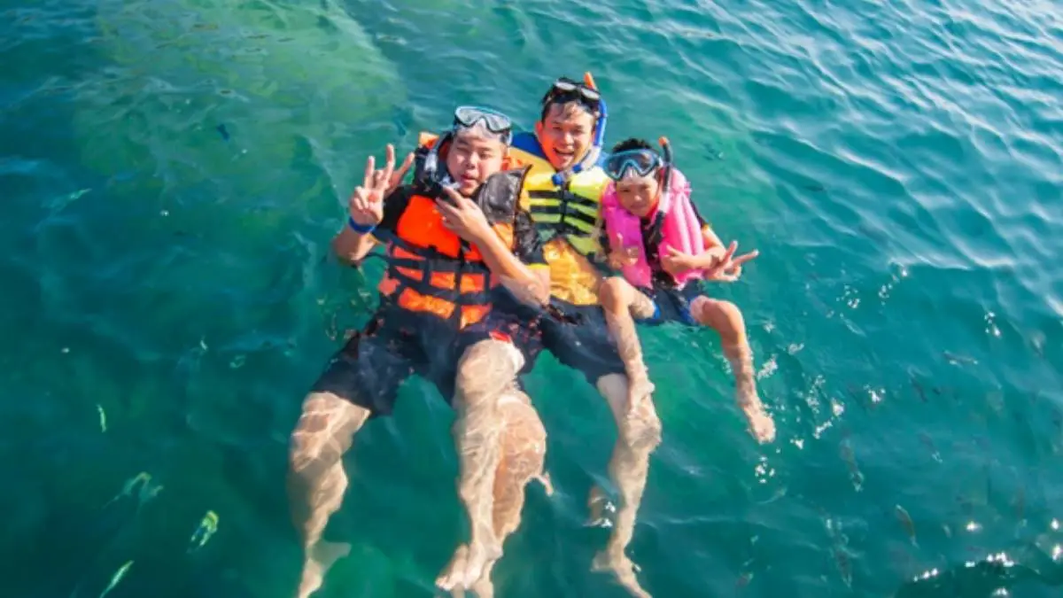 The Best Snorkel Tour Packages in O'ahu